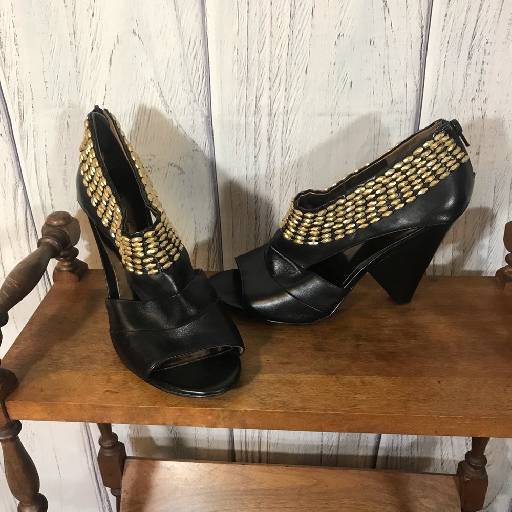 Black & Gold Carlos Santana Heels